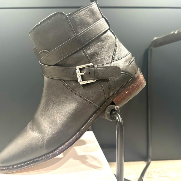 Coach Boots Womens 9 B Lannah Ankle Booties Buckle Straps Black Leather Zipper - Picture 14 of 15